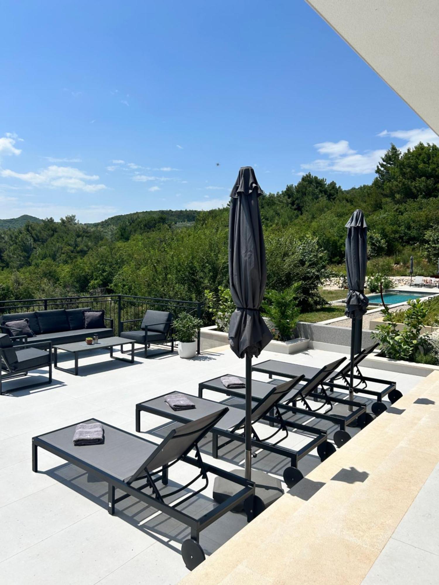 V Residence Apartments Рабац Экстерьер фото